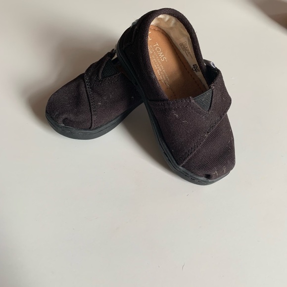 Kids Toms - Picture 2 of 4